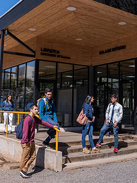 Facultad de Ciencias Sociales y Humanidades