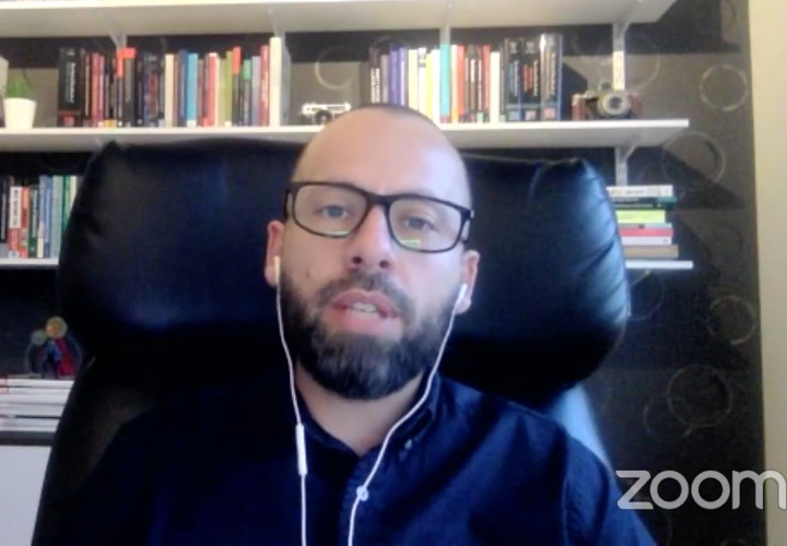 Cientista político Christopher Martínez lanzó su libro sobre presidencialismo