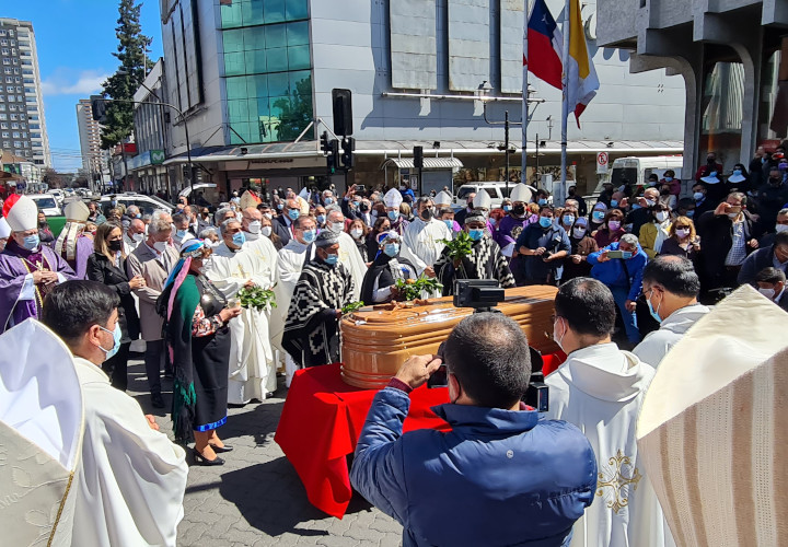 La comunidad regional despidió al Obispo Monseñor Héctor Vargas Bastidas