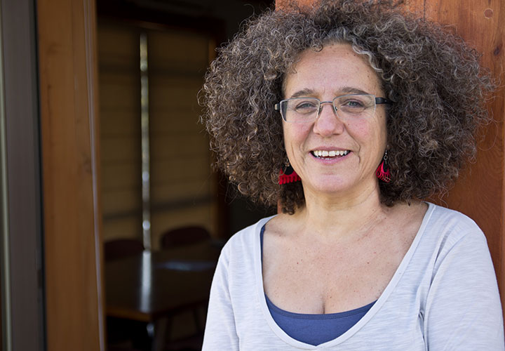 Traductora e intérprete Gertrudis Payàs recibió la categoría de Profesora Titular de la UCT