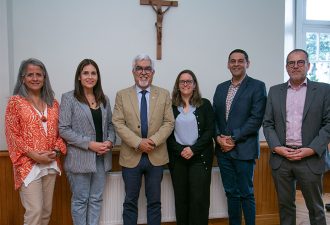 Comprometidos con la Humanización de la Salud: Rector recibe al equipo directivo de la nueva carrera de Medicina UCT.