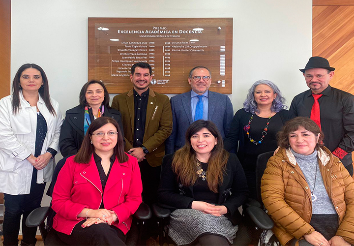 Fonoaudiólogo Daniel Rodríguez fue reconocido por su excelencia académica 2023