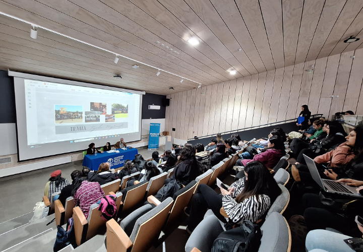 Trabajo Social UCT realizó conversatorio sobre movilidad humana en La Araucanía