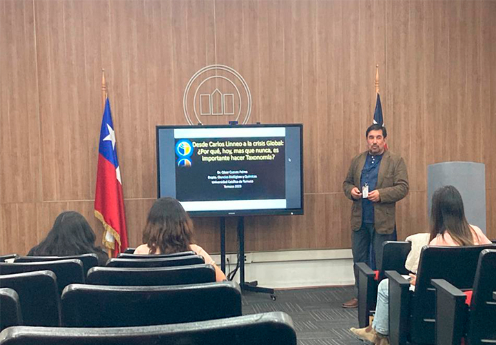 Académico UCT expone en VII Simposio en medicina de la Conservación