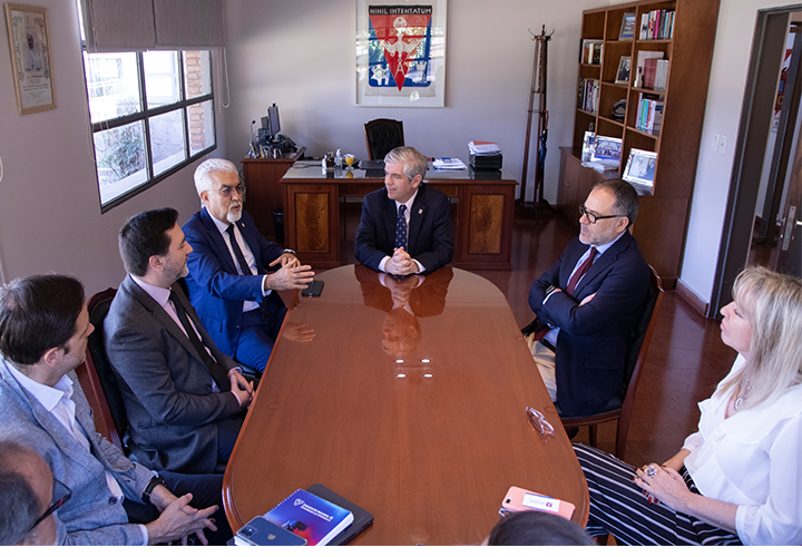 UCT fortalece vínculo colaborativo con Universidad Católica de Salta, Argentina