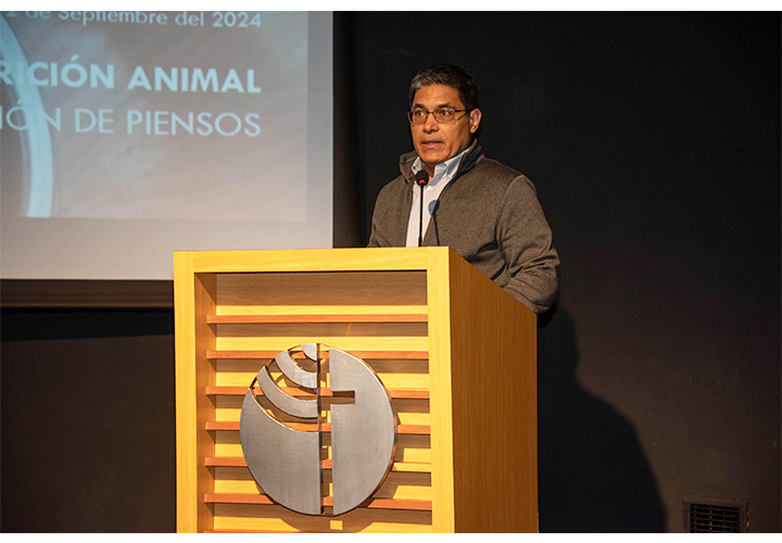 Académico Adrián Hernández es designado Editor Asociado del Journal of the World Aquaculture Society