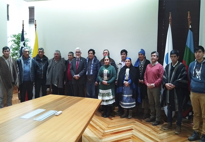 En histórico encuentro, Rector Bórquez se reúne con 10 lonkos de Kiñel Mapu Truf Truf