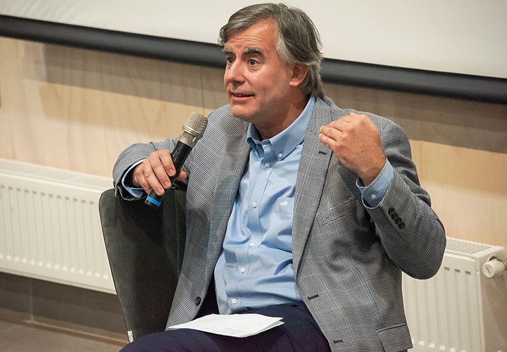 Dr Bruno Nervi abordó la investigación en cáncer mediante conferencia en la UCT: un desafío urgente para Chile