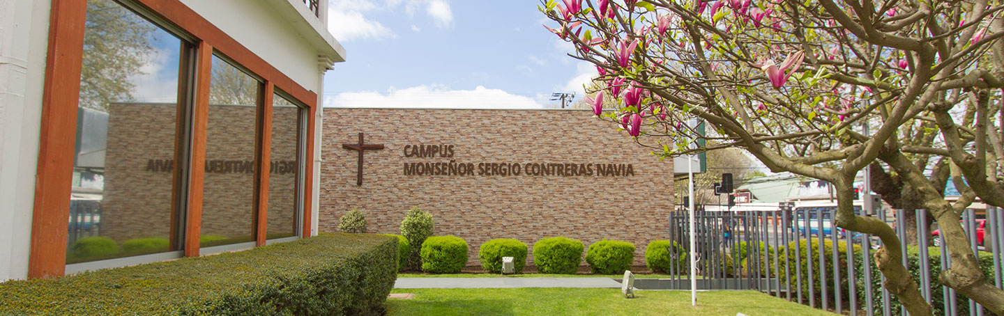 Monseñor Sergio Contreras Navia