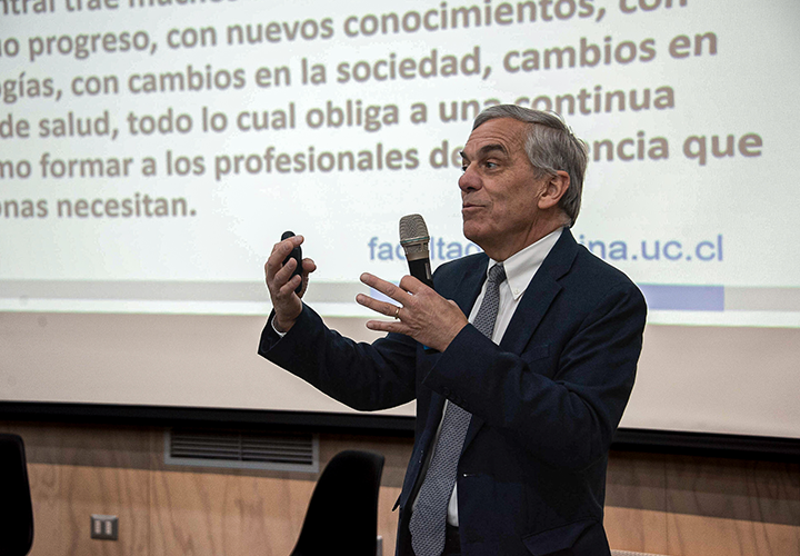 Decano de la PUC cerró Ciclo de Conferencias en la UC Temuco con reflexión sobre el futuro de la medicina