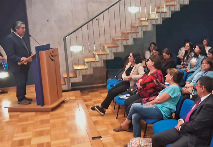 Primer Seminario de Prácticas Pedagógicas Innovadoras potencia la sinergia interdisciplinaria en la UC Temuco