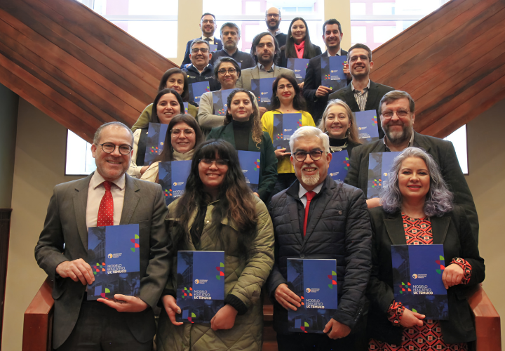 Hito Institucional: Hacen entrega oficial del Modelo Educativo actualizado de la Universidad Católica de Temuco