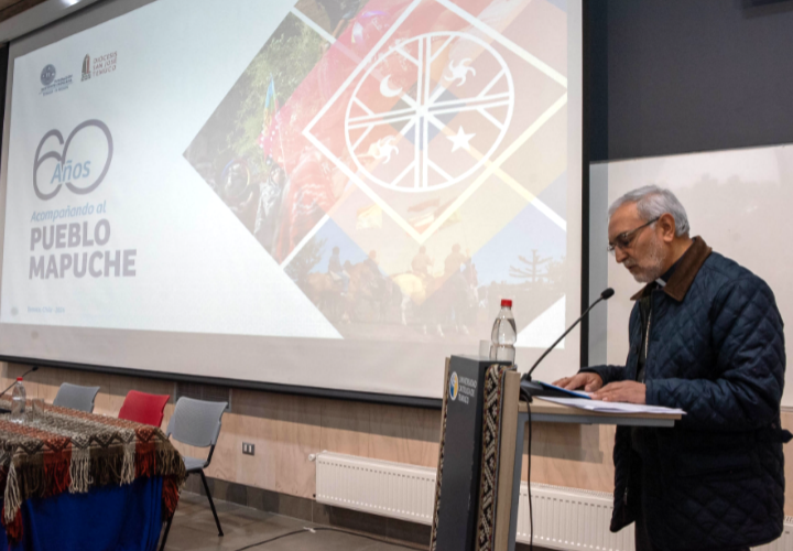 60 años junto al Pueblo Mapuche: la Fundación Instituto Indígena lanzó libro recopilatorio de su labor cultural