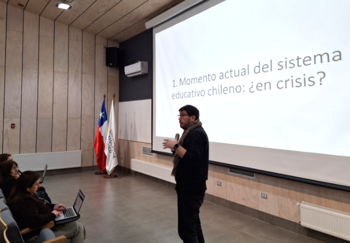 Escuela de Pregrado UCT realizó seminario que abordó perspectivas y retos sobre la docencia en Chile