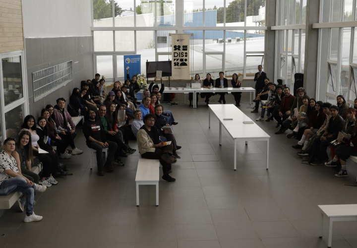 Facultad de Arquitectura, Artes y Diseño de la UCT lanzó primer ejemplar de la Revista Cero