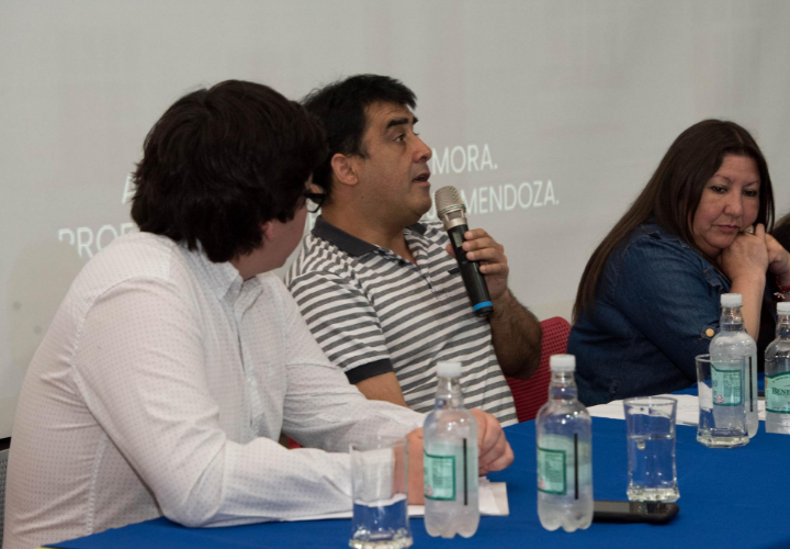 Plebiscito Constitucional: Expertos de la UCT analizaron problemática social de vivienda a través de coloquio
