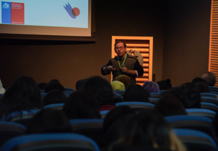 Prescripción racional y efectiva de antimicrobianos en la medicina veterinaria