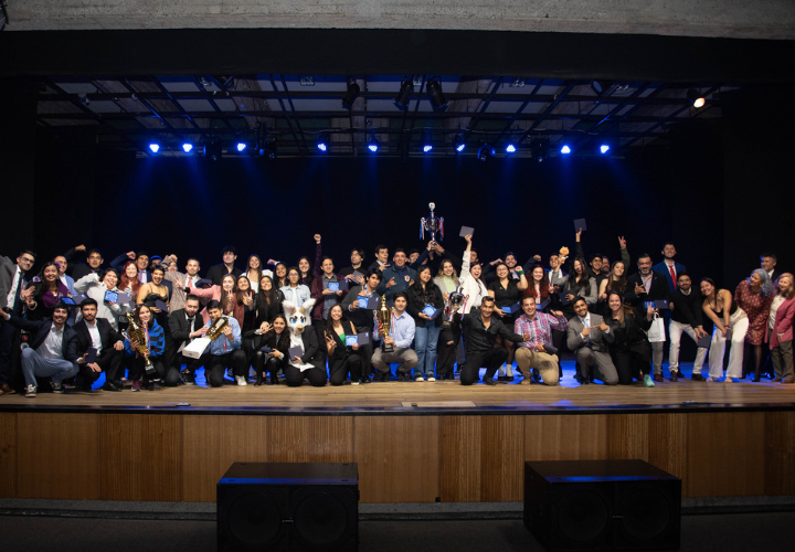 Dirección General Estudiantil reconoce a estudiantes destacados en la Ceremonia de Reconocimiento al Espíritu UCT