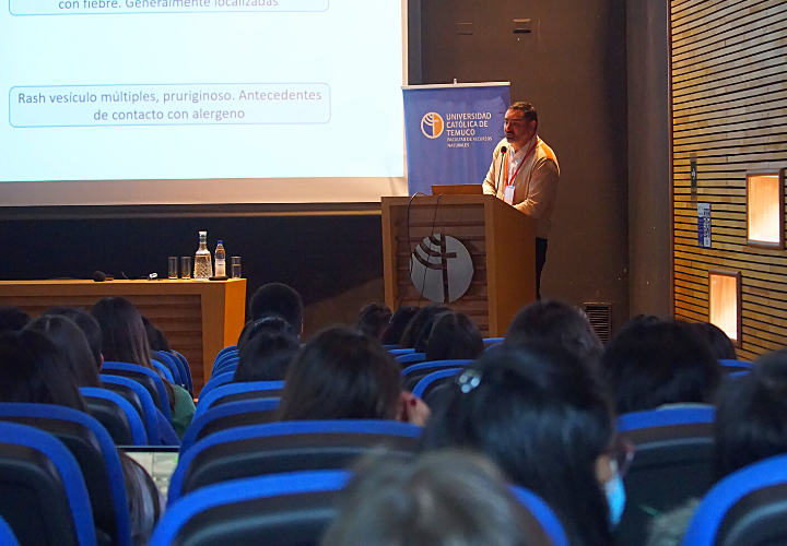 1ºJornada de Zoonosis en Universidad Católica de Temuco contó con importantes expositores