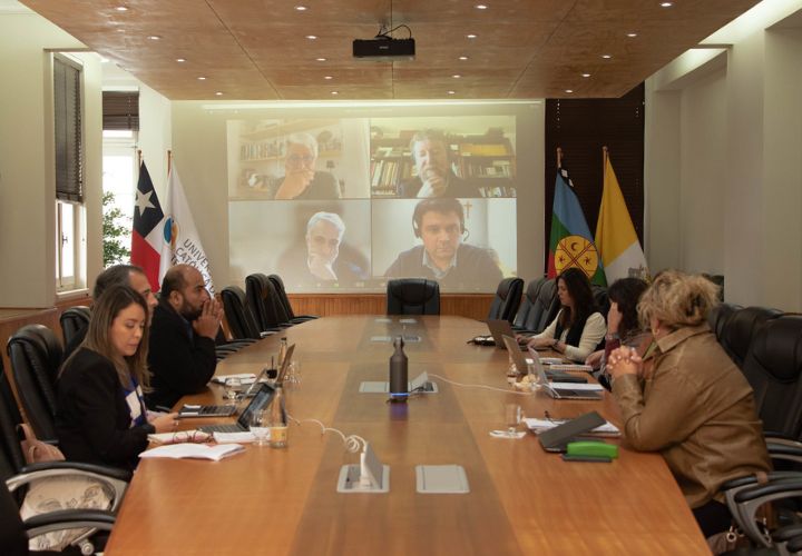 UCT avanza en Digitalización: Prorrectora lideró primera sesión del Consejo de Política Digital