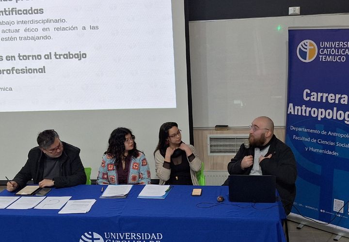 Más de diez estudiantes de la carrera de Antropología fueron parte del seminario de prácticas profesionales