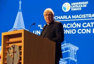 Desafíos de la Educación Católica; Representante del Vaticano Monseñor Guy-Real Thivierge dictó charla en Inauguración del Año Académico UCT