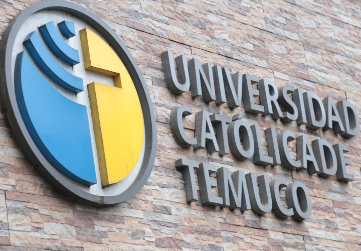Hito institucional: UCT hace entrega de informe final de autoevaluación para acreditación institucional