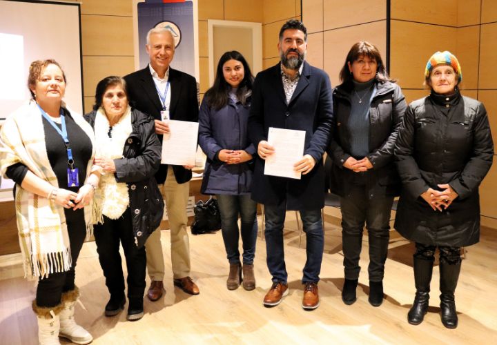 Hospital de Villarrica firma carta de compromiso con el Centro de Políticas Públicas UCT para reforzar la participación ciudadana