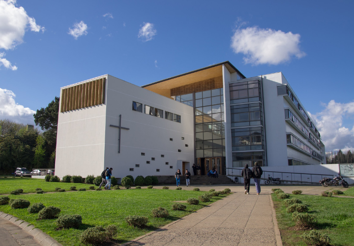 Escuela de Posgrado de la UCT realizó talleres abiertos para apoyar postulaciones a Becas ANID de Doctorado y Magíster
