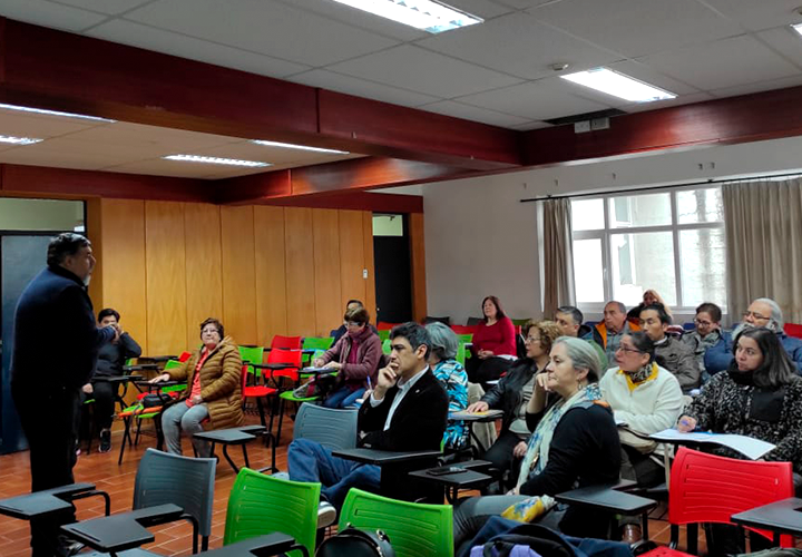 Vinculación UCT: Dan inicio a la escuela de formación para la gestión local y liderazgo territorial Dirigente Mario Díaz