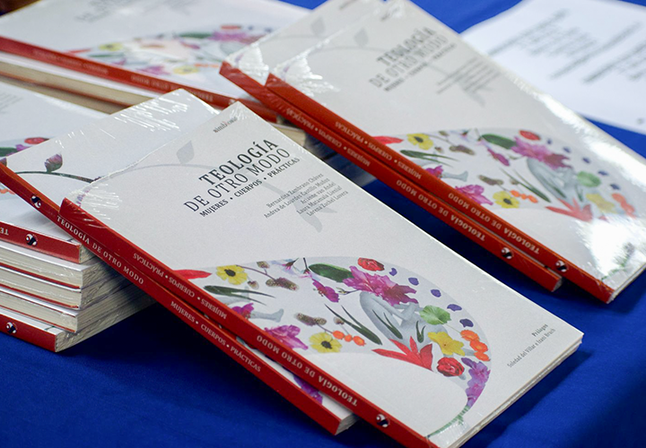 En la UCT lanzan libro Teología de otro modo: Mujeres, cuerpos y prácticas