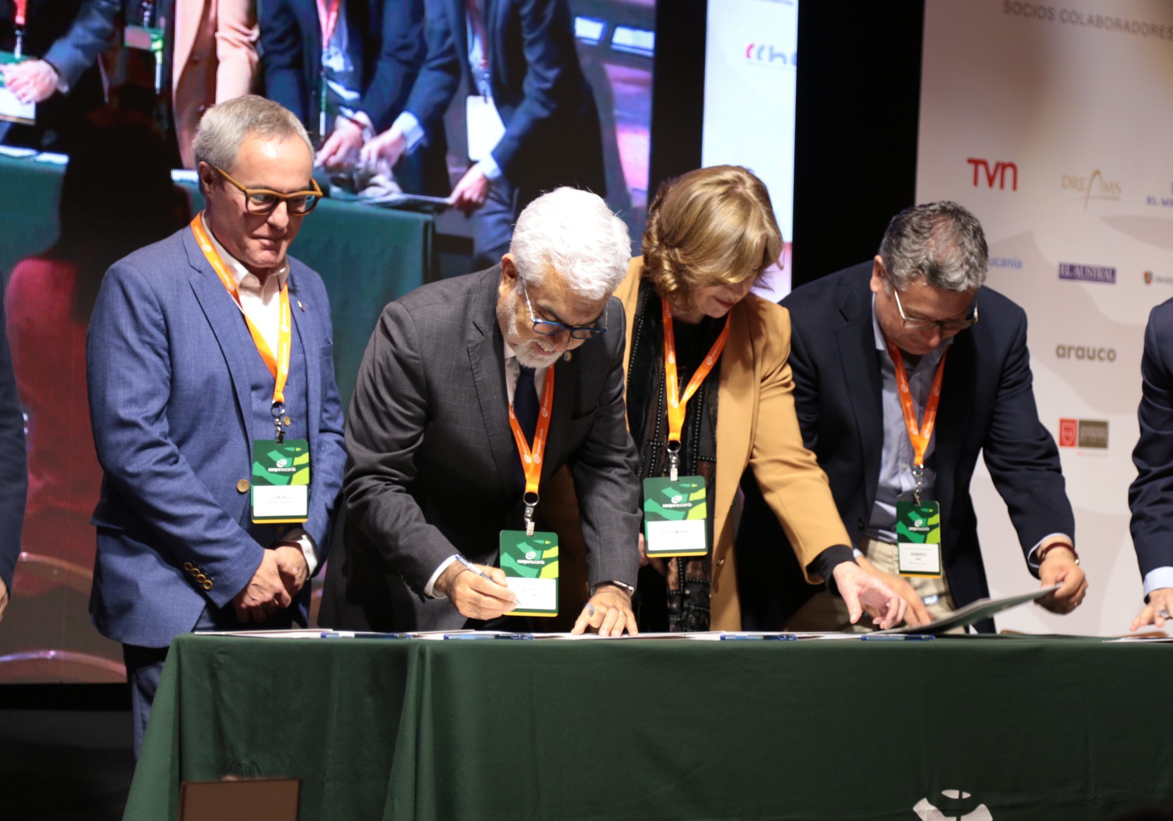 UCT firma convenio con diversas instituciones en el marco del 1° Encuentro Internacional de Ciudades Universitarias