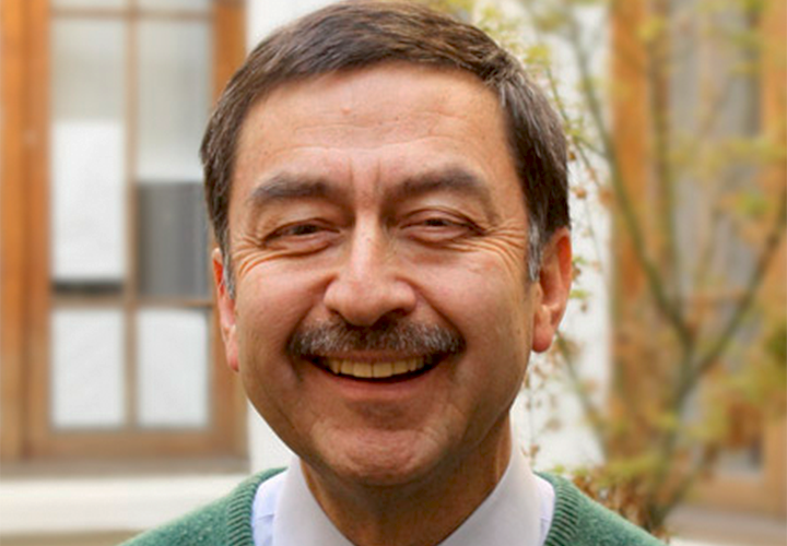 El Dr. Iván Pérez H. referente en bioética de la PUC expondrá en la UCT sobre ética médica en tiempos de cambio tecnológico