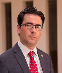 Dr. Juan Mansilla Sepúlveda