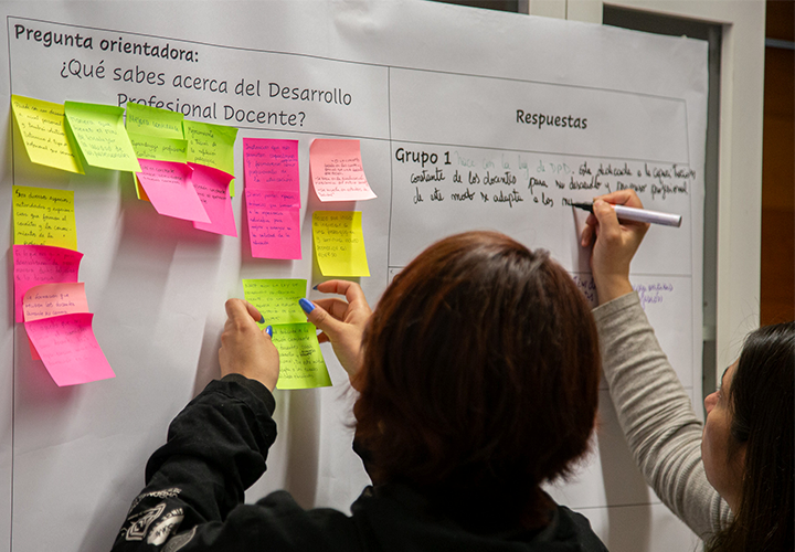 UCT y SEREMI de Educación fortalecen el desarrollo profesional docente mediante talleres con estudiantes