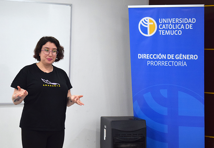 ¿Cómo cuidarnos de Internet? ONG Amaranta dictó taller de prevención de violencia de género digital en la UCT