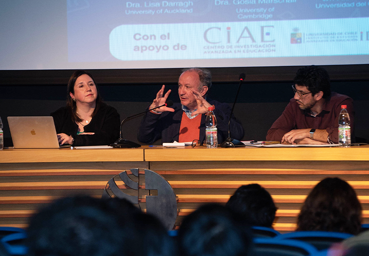 Seminario abordó desafíos y oportunidades ante la falta de profesores de matemáticas y ciencias