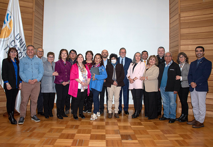 Con Seminario y entrega de reconocimientos la Facultad de Educación conmemora el Mes del Profesor y la Profesora