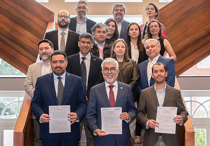 Universidad Católica de Temuco y Socovesa sellan convenio clave para proteger el patrimonio arqueológico del sur de Chile
